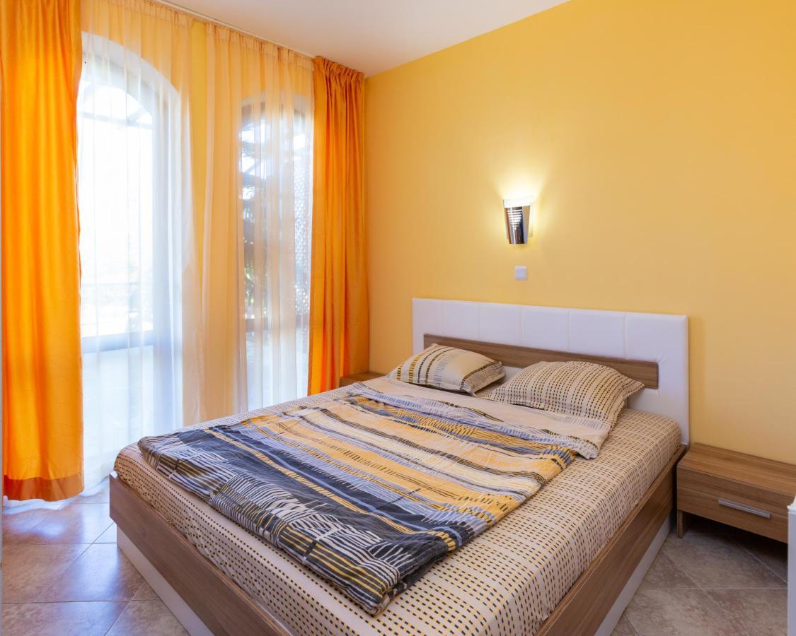 Aparthouse Paradise Bay Sozopol Bagian luar foto