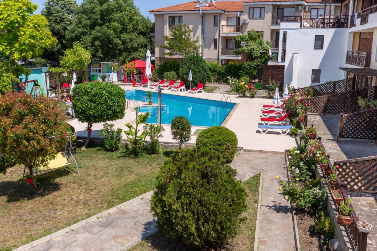 Aparthouse Paradise Bay Apartment Sozopol Bagian luar foto