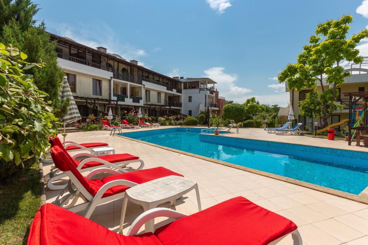 Aparthouse Paradise Bay Apartment Sozopol Bagian luar foto